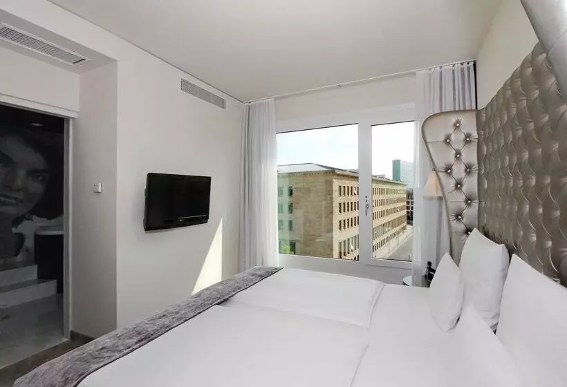 سوئیت پرزیدنت, Arcotel John F Berlin