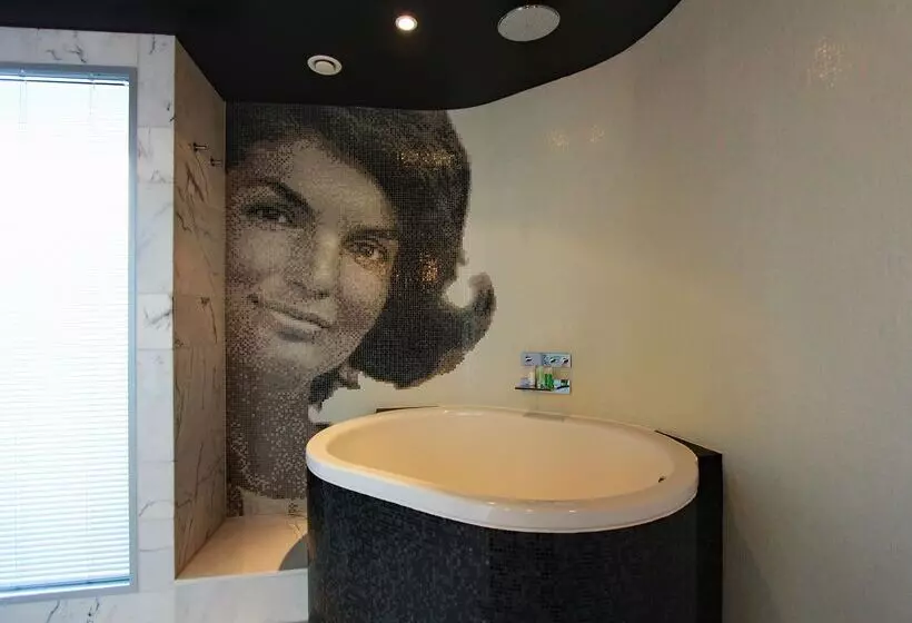 سوئیت پرزیدنت, Arcotel John F Berlin