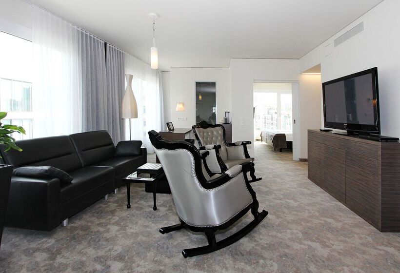 سوئیت پرزیدنت, Arcotel John F Berlin