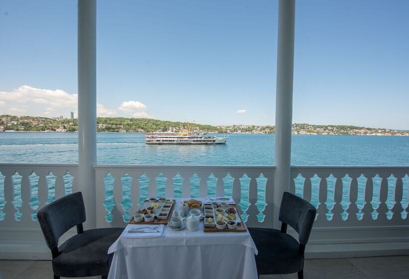 سوئیت پرزیدنت, A'jia