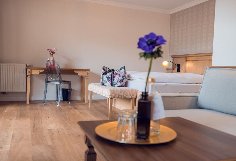 سوییت جونیور, Alpine Hideaway Zillertalerhof   4 Sterne Superior