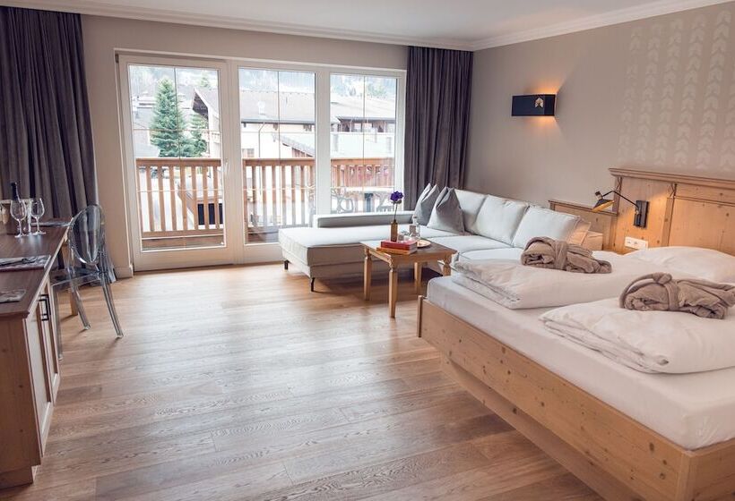 سوییت جونیور, Alpine Hideaway Zillertalerhof   4 Sterne Superior