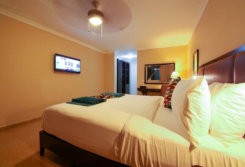 اتاق لوکس, Best Western Plus Accra Beach