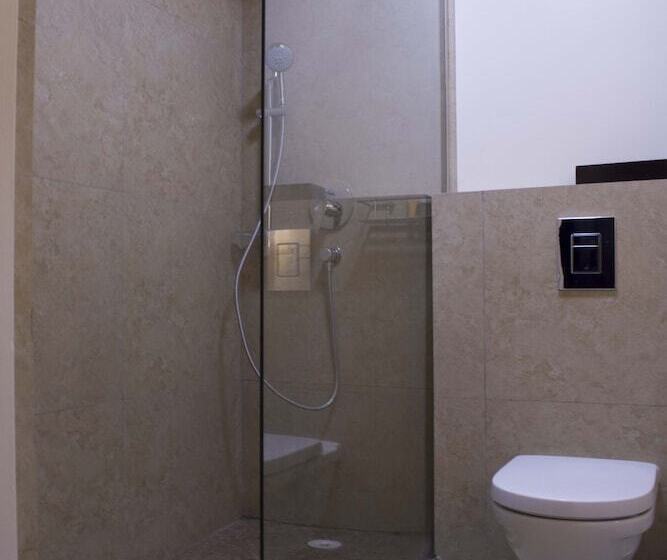 اتاق لوکس, Best Western Plus Accra Beach