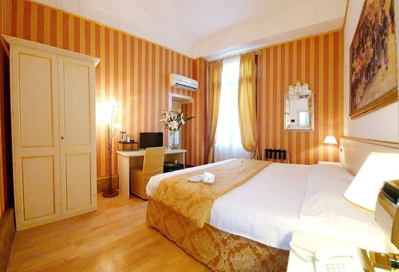 Quarto clássico, Corte Dei Greci