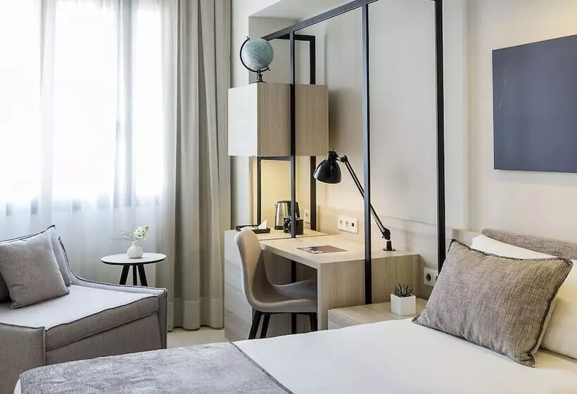 اتاق سوپریور, Denit Barcelona