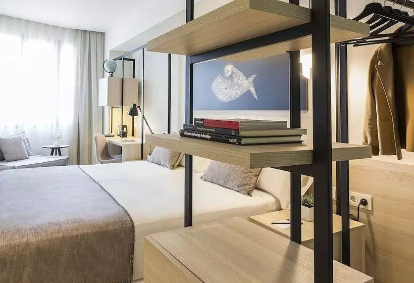 اتاق سوپریور, Denit Barcelona