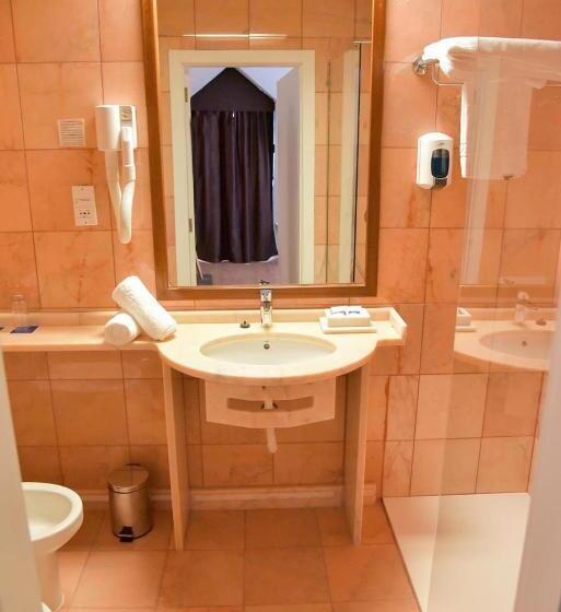 Люкс с гидромассажем, Douro Marina Hotel & Spa