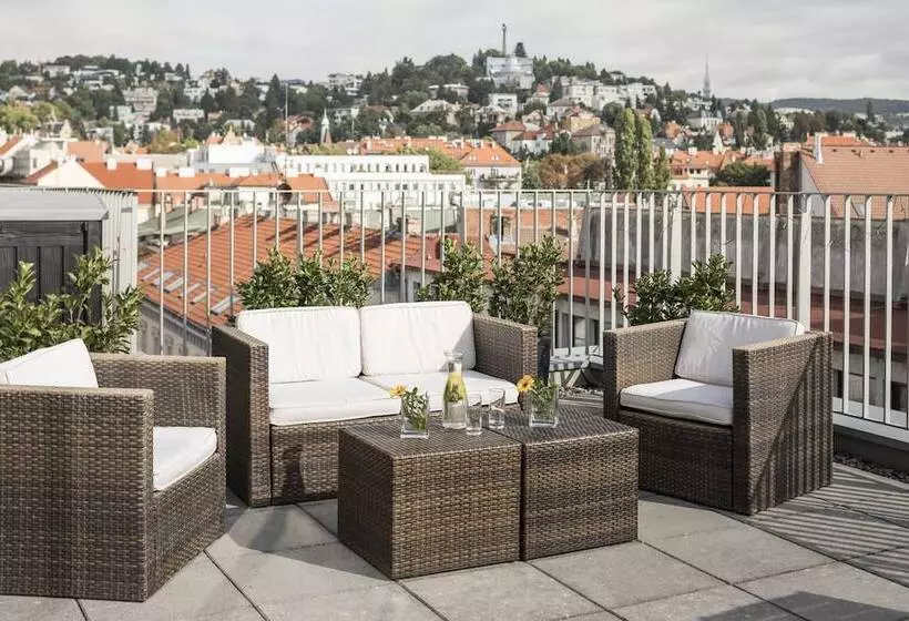 سوییت جونیور, Falkensteiner Hotel Bratislava