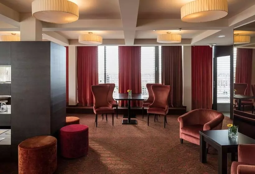 سوئیت سینیور, Falkensteiner Hotel Bratislava