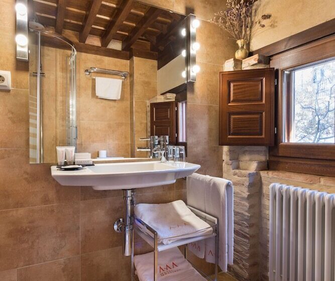 اتاق اکونومی, Gar Anat Hotel Boutique