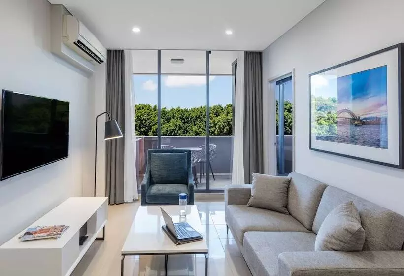 Standard-studio, Meriton Suites Waterloo