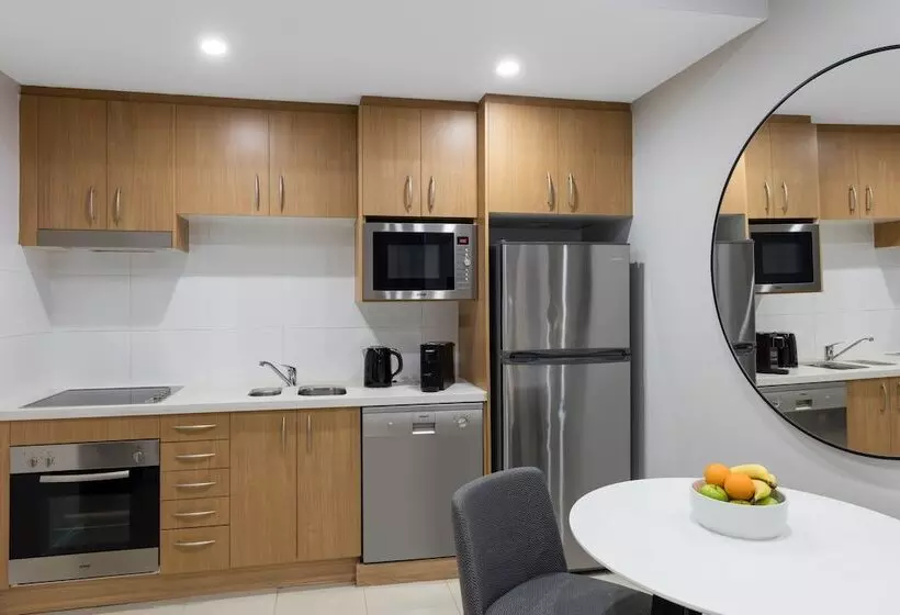 Sviitti, Meriton Suites Waterloo