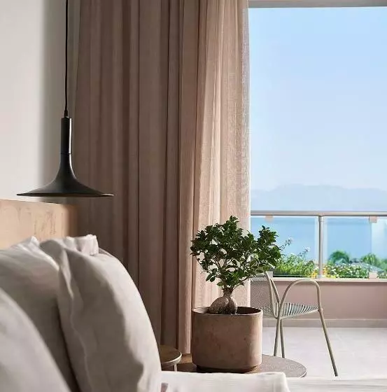 オーシャンビュースタンダードルーム, Michelangelo Resort & Spa