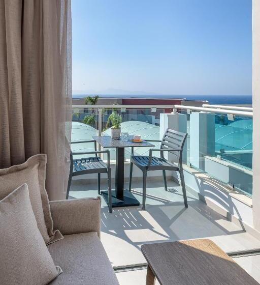 스탠다드 룸 측면 바다 전망, Michelangelo Resort & Spa