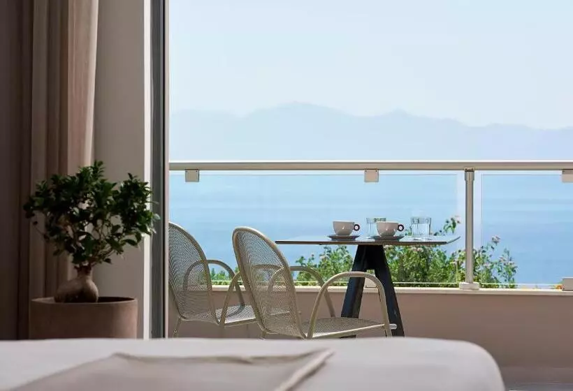 オーシャンビューのプレミアムルーム。, Michelangelo Resort & Spa