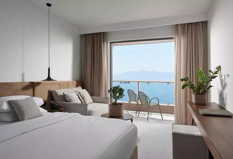 オーシャンビューのプレミアムルーム。, Michelangelo Resort & Spa