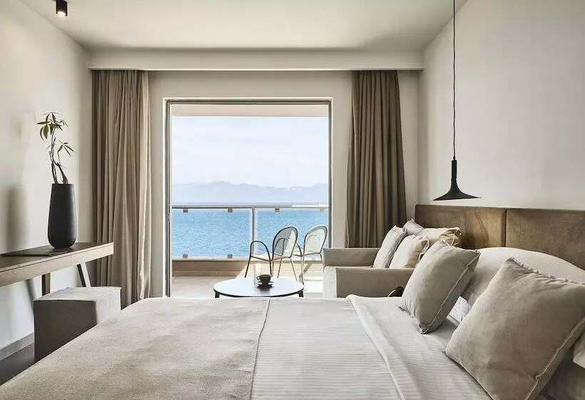 オーシャンビューのプレミアムルーム。, Michelangelo Resort & Spa