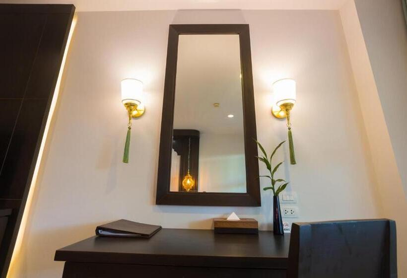 اتاق لوکس, Ravindra Beach Resort & Spa   Sha Extra Plus