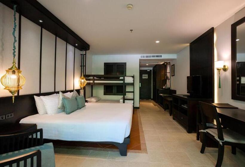 اتاق لوکس خانوادگی, Ravindra Beach Resort & Spa   Sha Extra Plus