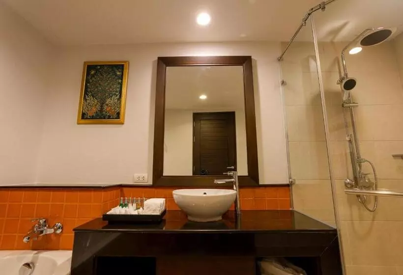اتاق لوکس خانوادگی, Ravindra Beach Resort & Spa   Sha Extra Plus
