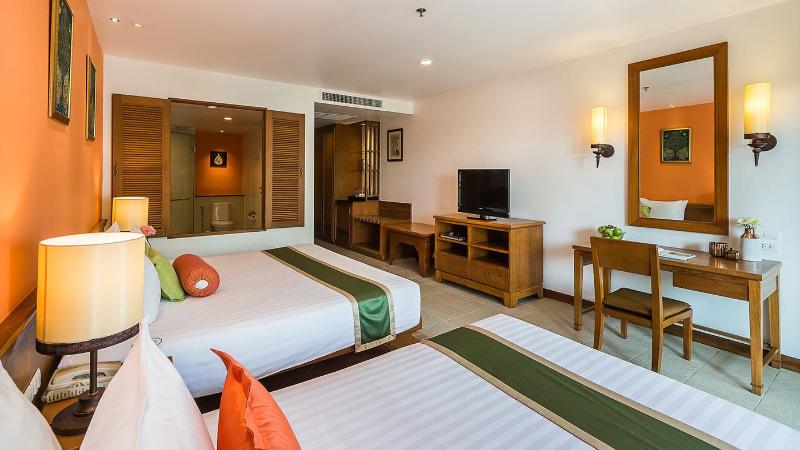 اتاق لوکس سه تخته, Ravindra Beach Resort & Spa   Sha Extra Plus