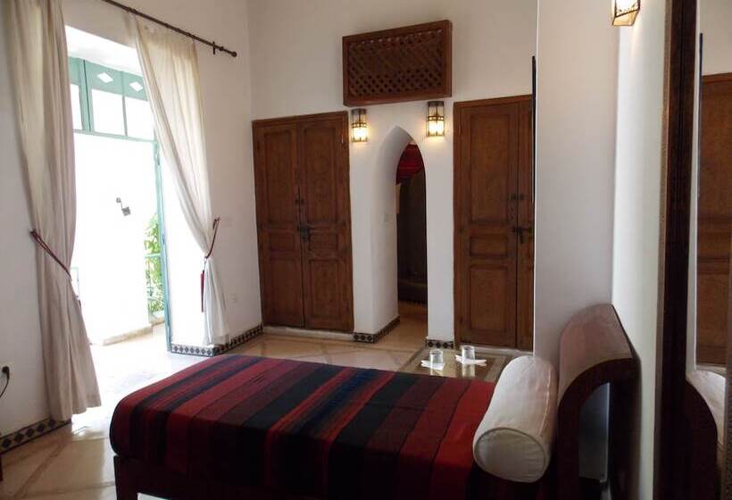 سوییت جونیور, Riad Dar Bounouar