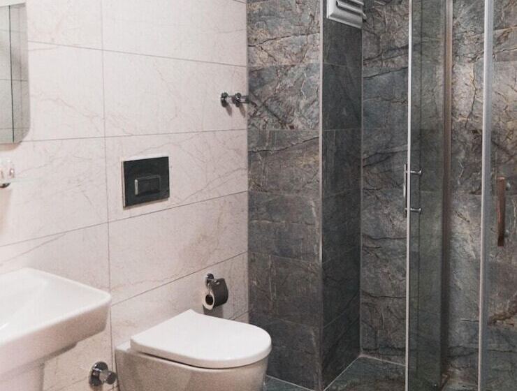 Quarto Familiar, Club Selen Icmeler