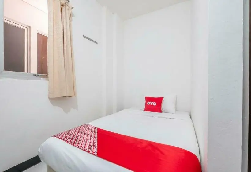 スタンダードシングルルーム, Oyo 1568 Stasiun Ka Cirebon Guest House