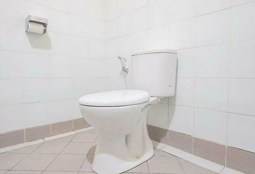 スタンダードルーム, Oyo 1568 Stasiun Ka Cirebon Guest House