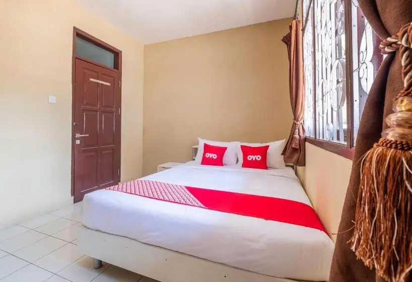 デラックスルーム, Oyo 1568 Stasiun Ka Cirebon Guest House