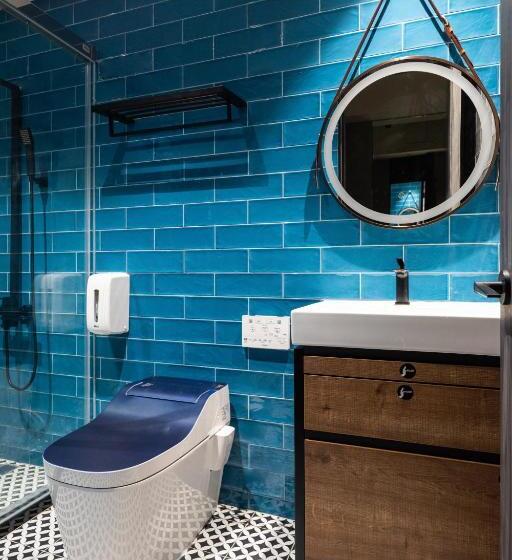 اتاق سوپریور با بالکن, Ren House大仁哥文旅