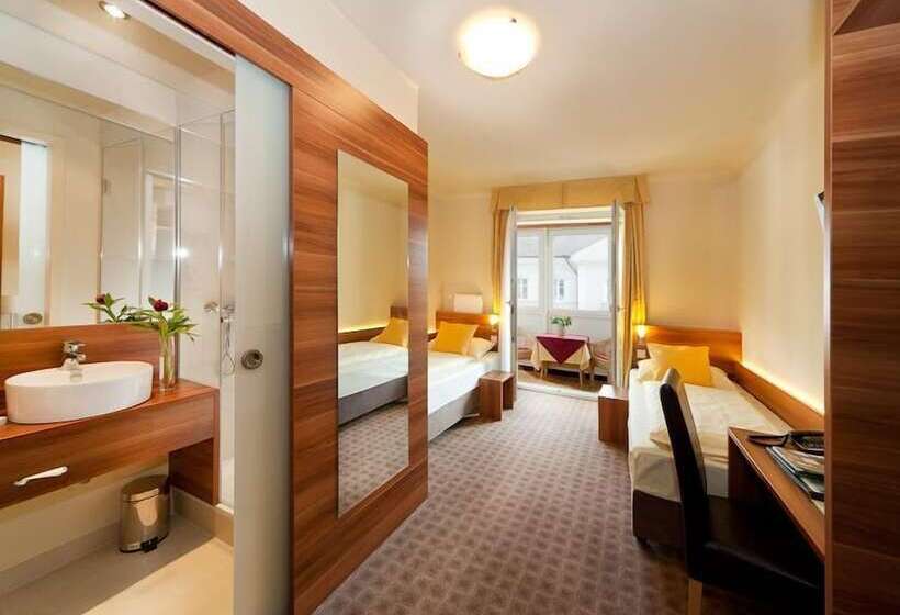 اتاق استاندارد, Astoria