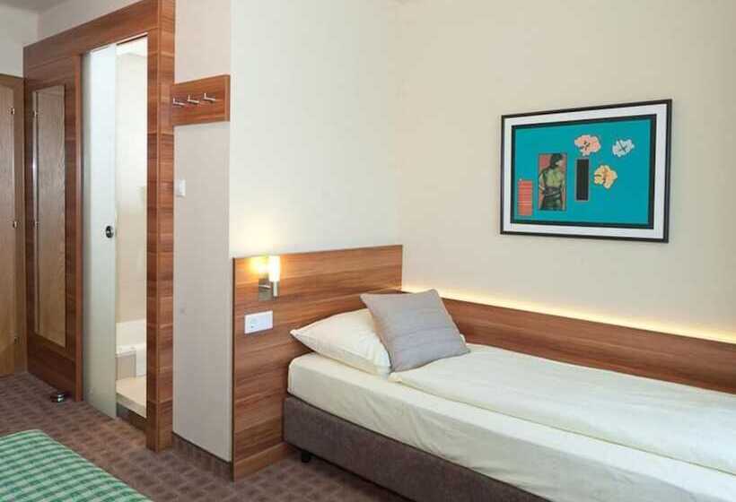 اتاق استاندارد یک نفره, Astoria