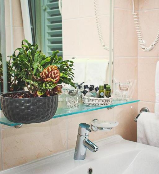 غرفة قياسية مطلّة علي البحر مزوَّدة بشُرفة, Bozica Dubrovnik Islands