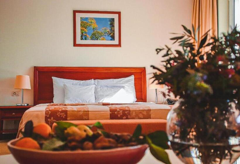 جناح جونيور, Bozica Dubrovnik Islands