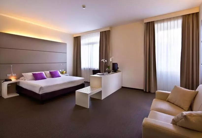 ジュニアスイート, Th Assisi   Hotel Cenacolo