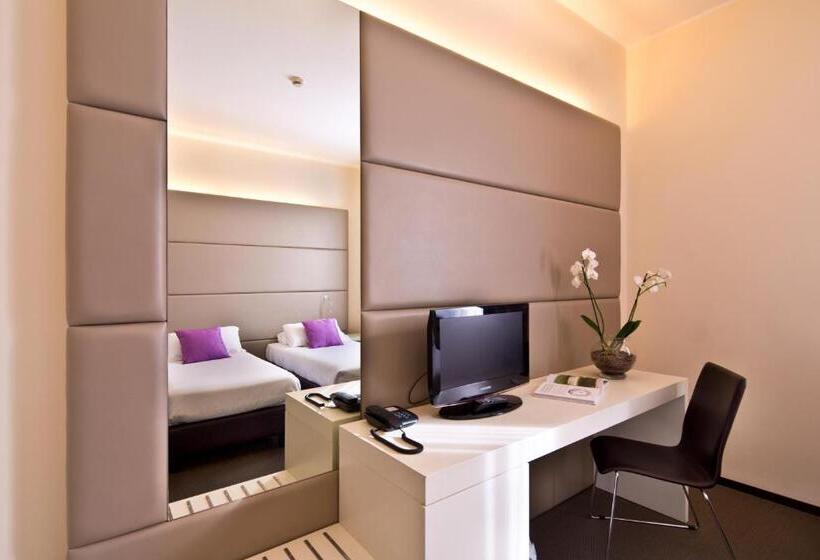 غرفة كلاسيكية ثلاثية, Th Assisi   Hotel Cenacolo