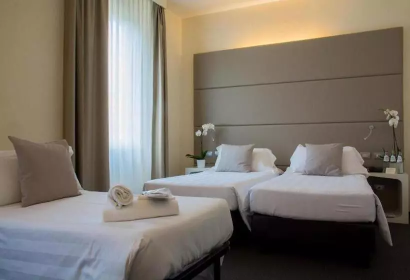 トリプルクラシックルーム, Th Assisi   Hotel Cenacolo