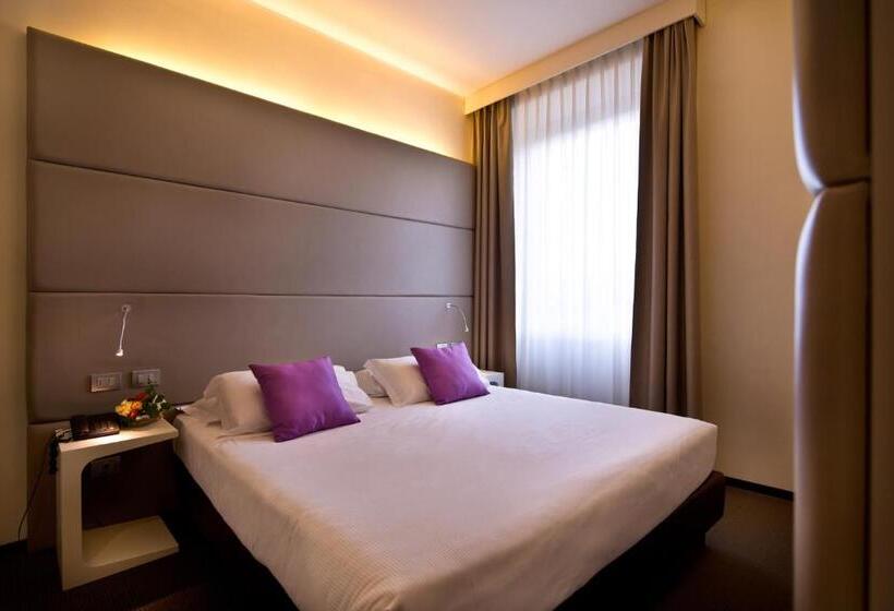 غرفة عائلية, Th Assisi   Hotel Cenacolo