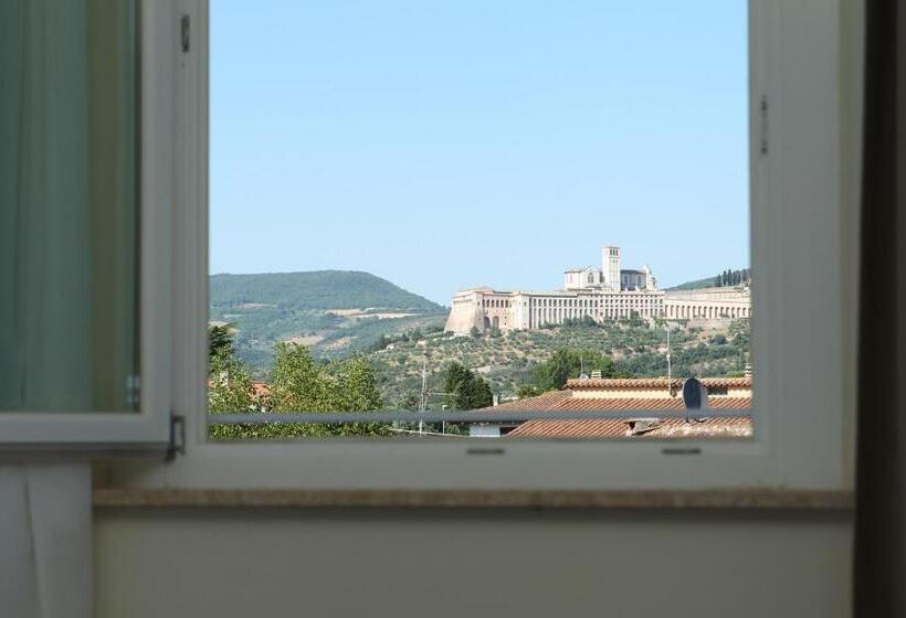 Полулюкс Вид на Город, Th Assisi   Hotel Cenacolo