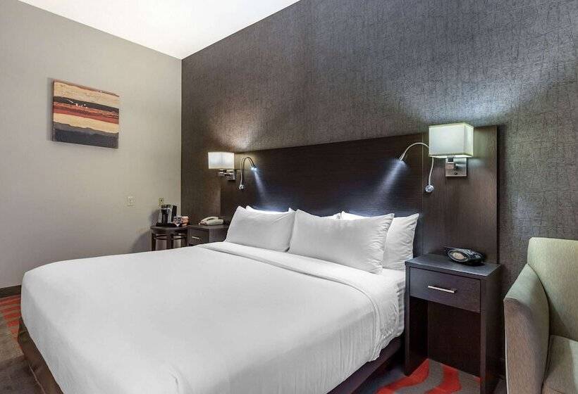 Люкс, Comfort Suites Boise West Meridian
