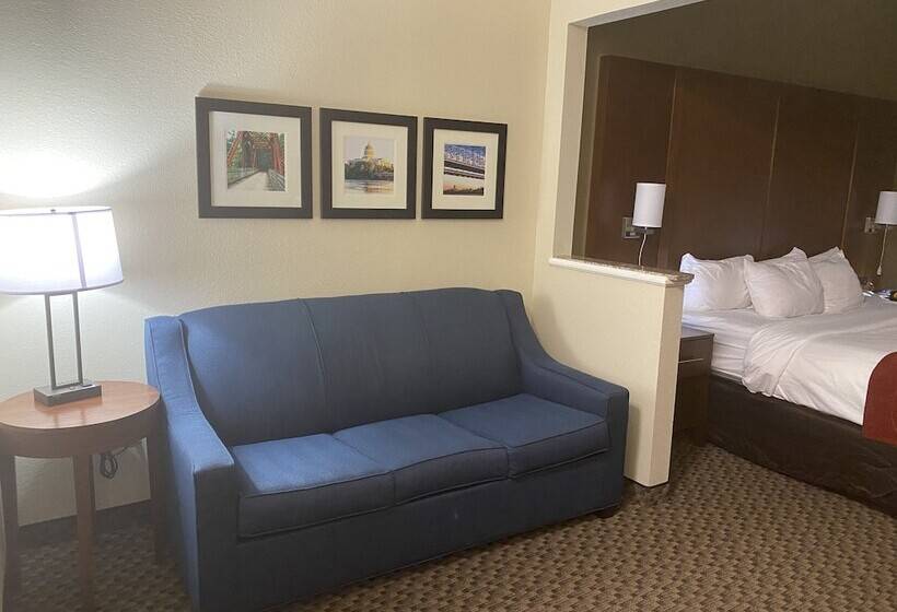 جناح, Comfort Suites Jefferson City