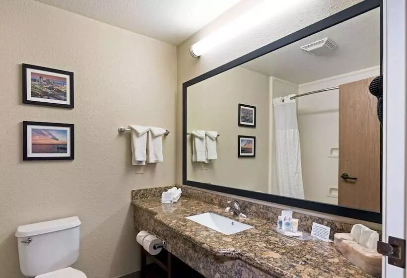 سوییت, Comfort Suites Monroe