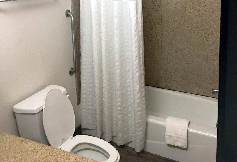 جناح, Comfort Suites San Angelo Near University