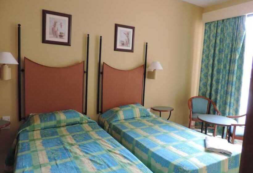 اتاق سوپریور, Euroclub