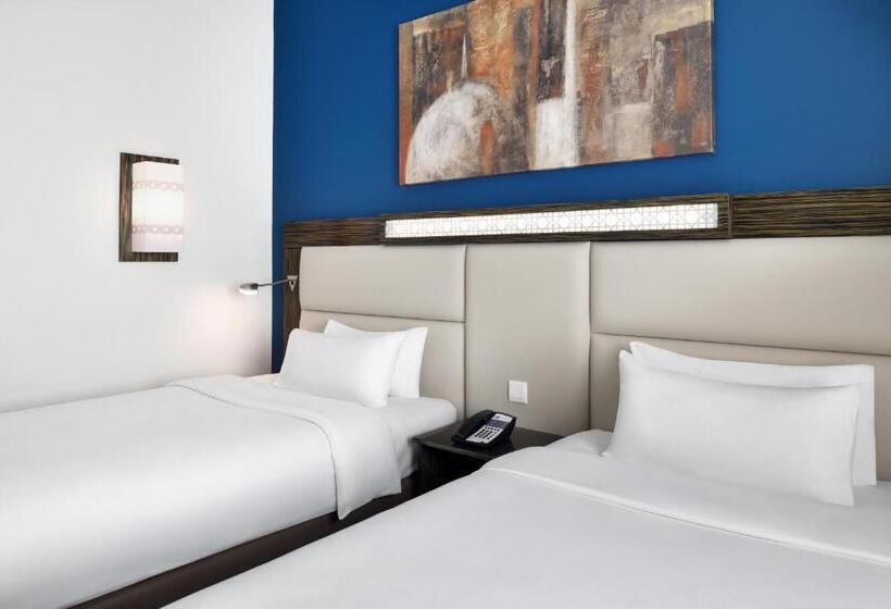 اتاق استاندارد با چشمانداز, Holiday Inn Express Dubai Safa Park, An Ihg