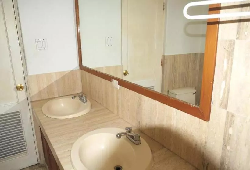 تختخواب در اتاق مشترک, Inkawasi Miraflores Hostel