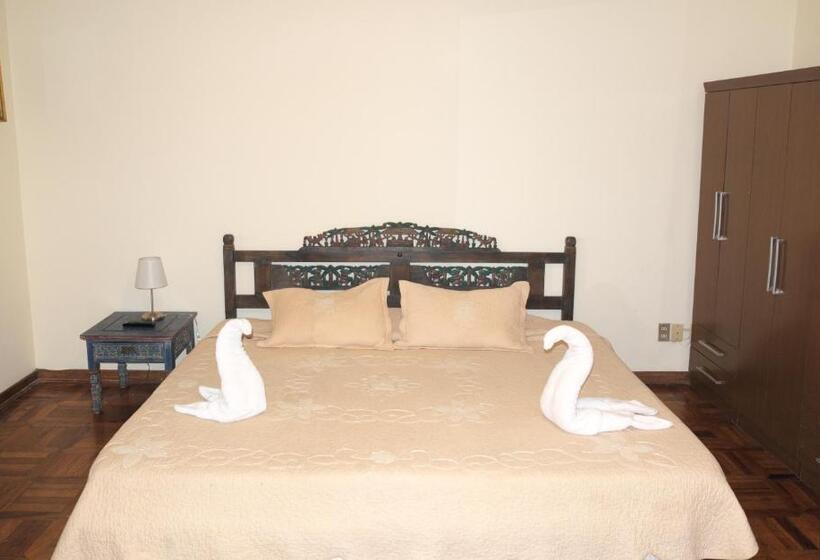 Люкс Deluxe Кровать Кинг, Inkawasi Miraflores Hostel