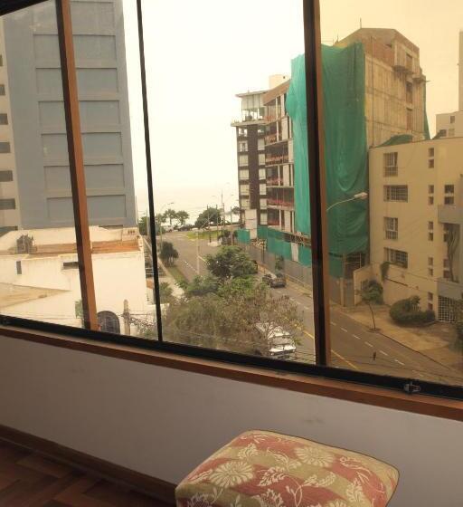 اتاق لوکس با چشمانداز دریا, Inkawasi Miraflores Hostel